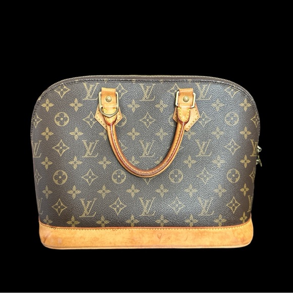 Live Show Listing: Louis Vuitton Alma PM - Picture 5 of 12